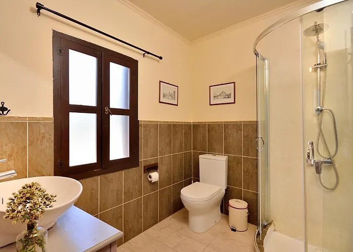 Leon - House In Medieval Town With Spacious Courtyard فيلة