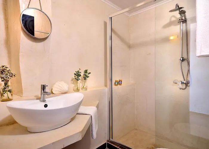 Leon - House In Medieval Town With Spacious Courtyard *