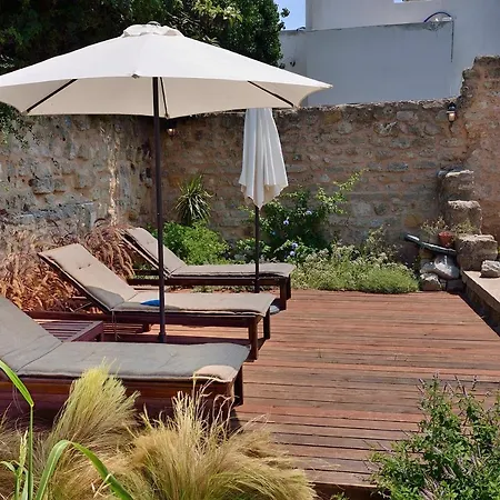 Βίλα Leon - House In Medieval Town With Spacious Courtyard